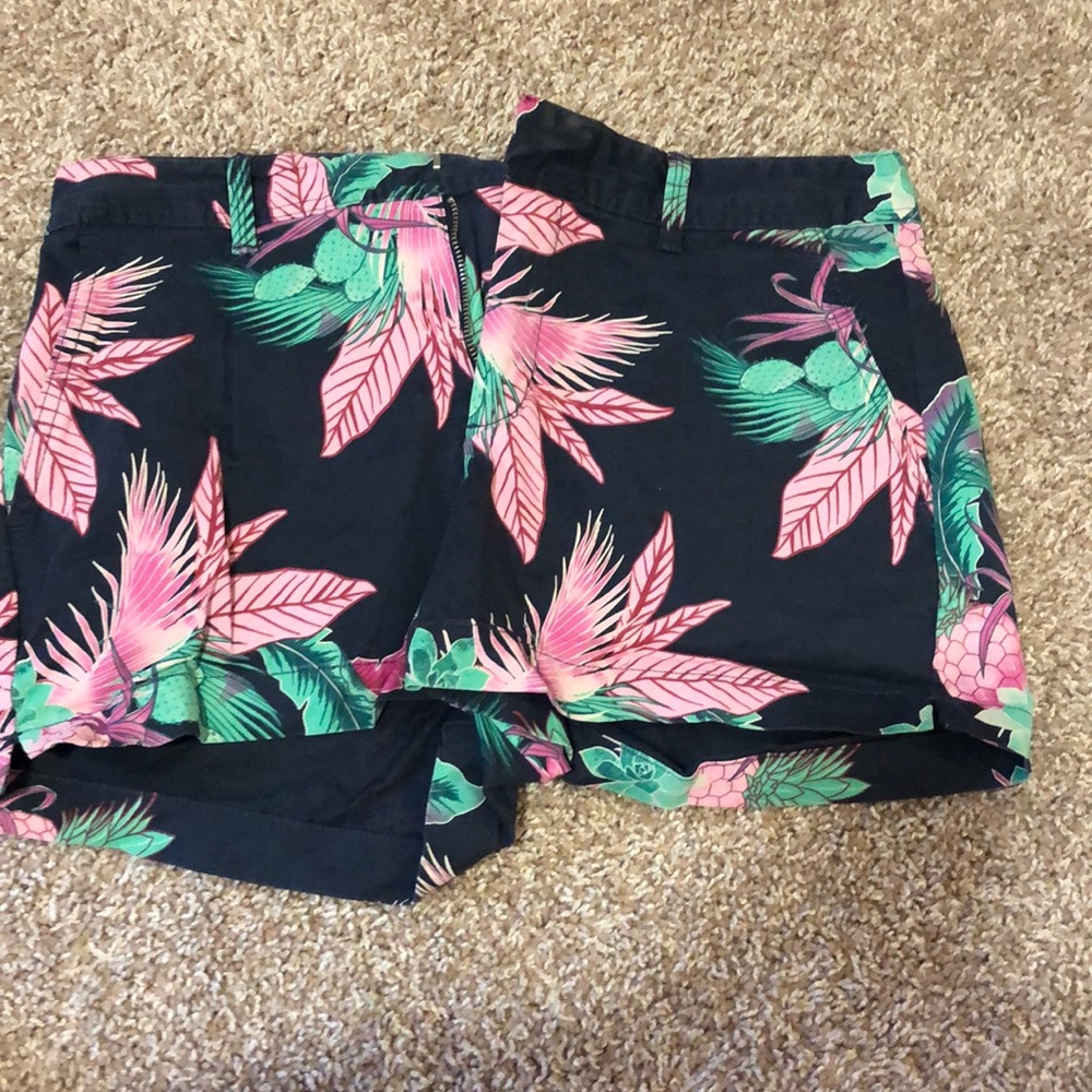 Pattern Gap City Shorts